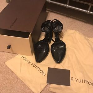 Louis Vuitton Extreme Hole Pump Black